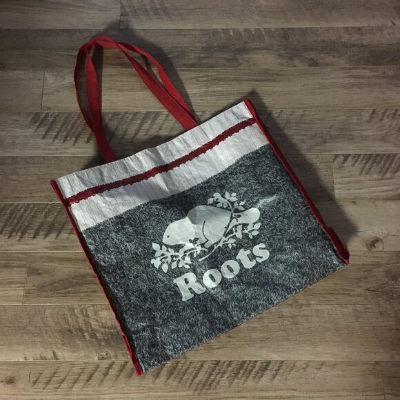 Roots Large Traditional Cabin Sock Reusable Bag - Picture 3 of 7